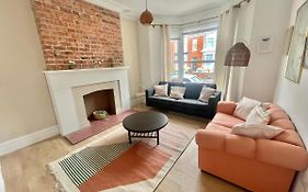Beautiful Family Home In The Heart Of Swansea